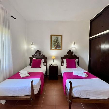 Armacao De Pera Twins 3 With Pool By Homing Apartment Luaran gambar
