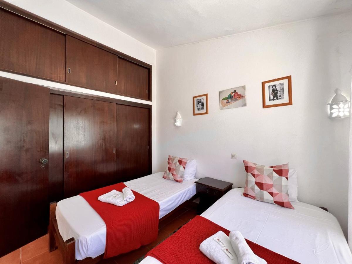 Armacao De Pera Twins 3 With Pool By Homing Apartment Luaran gambar